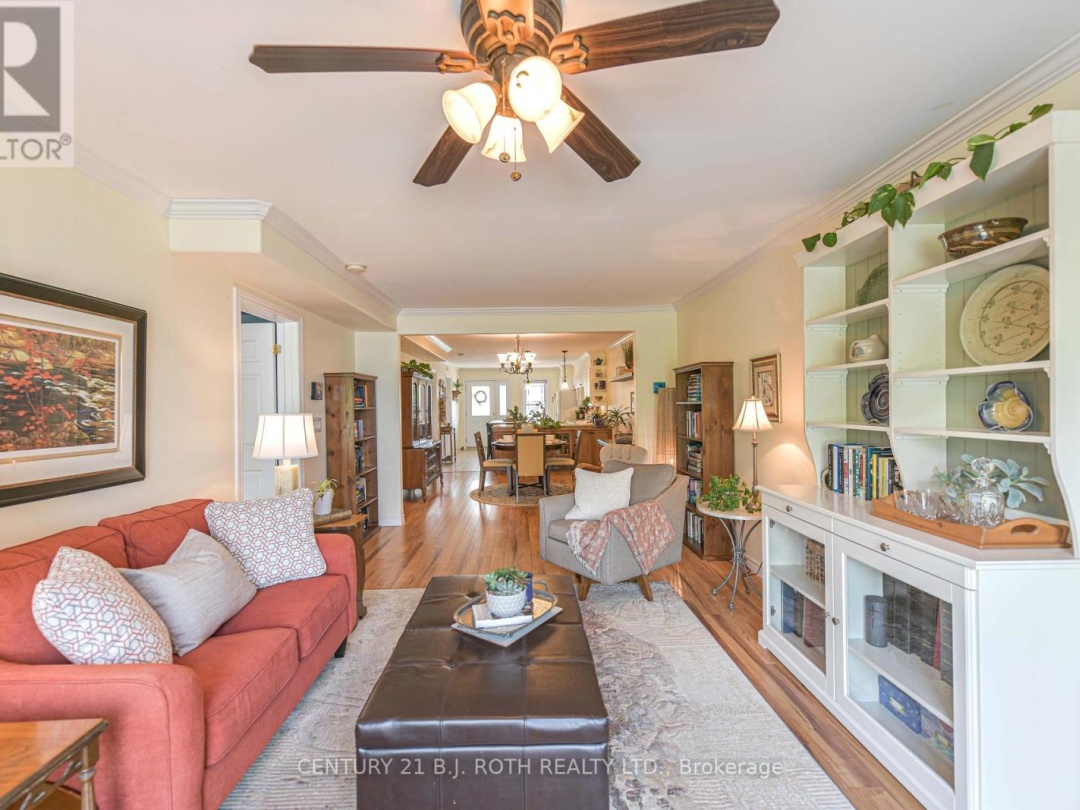 204 - 43 CREIGHTON STREET, Lake Simcoe
