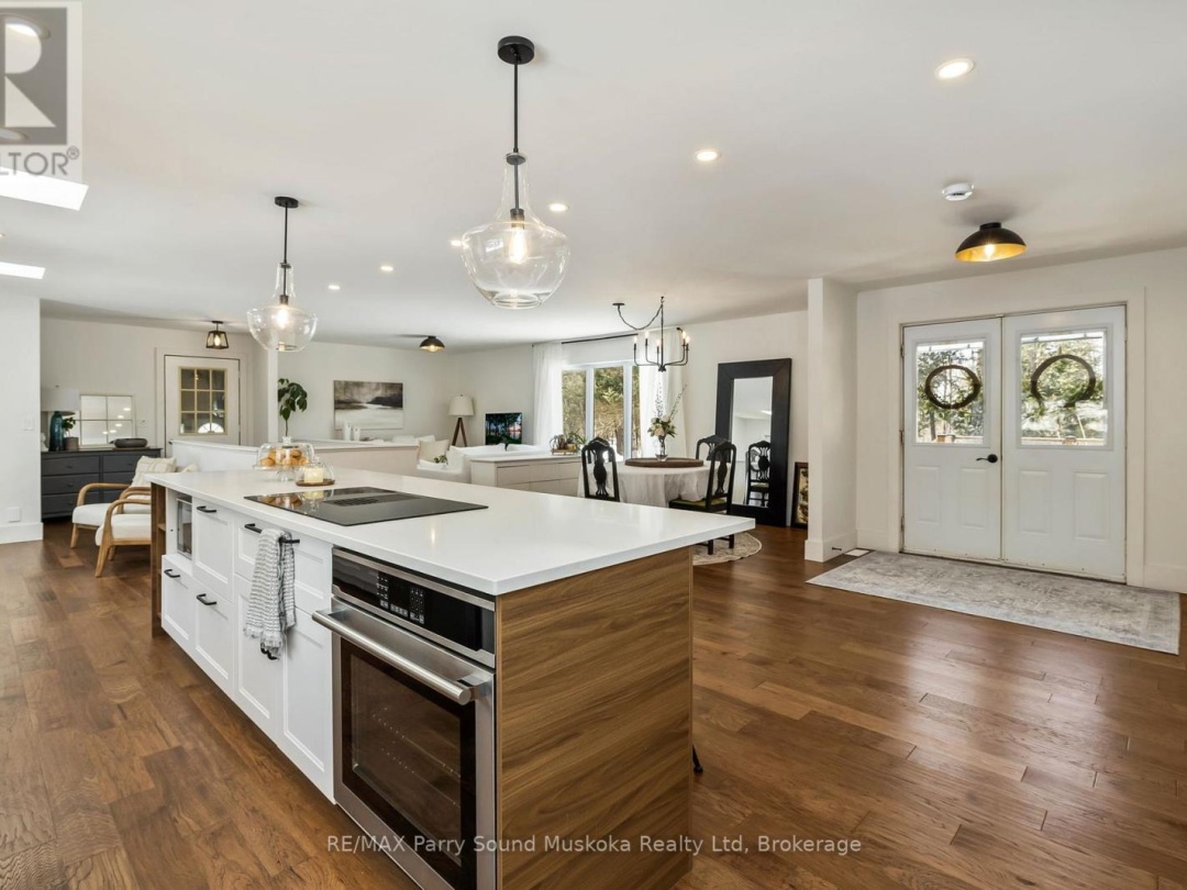 31 LAKE FOREST DRIVE, McDougall