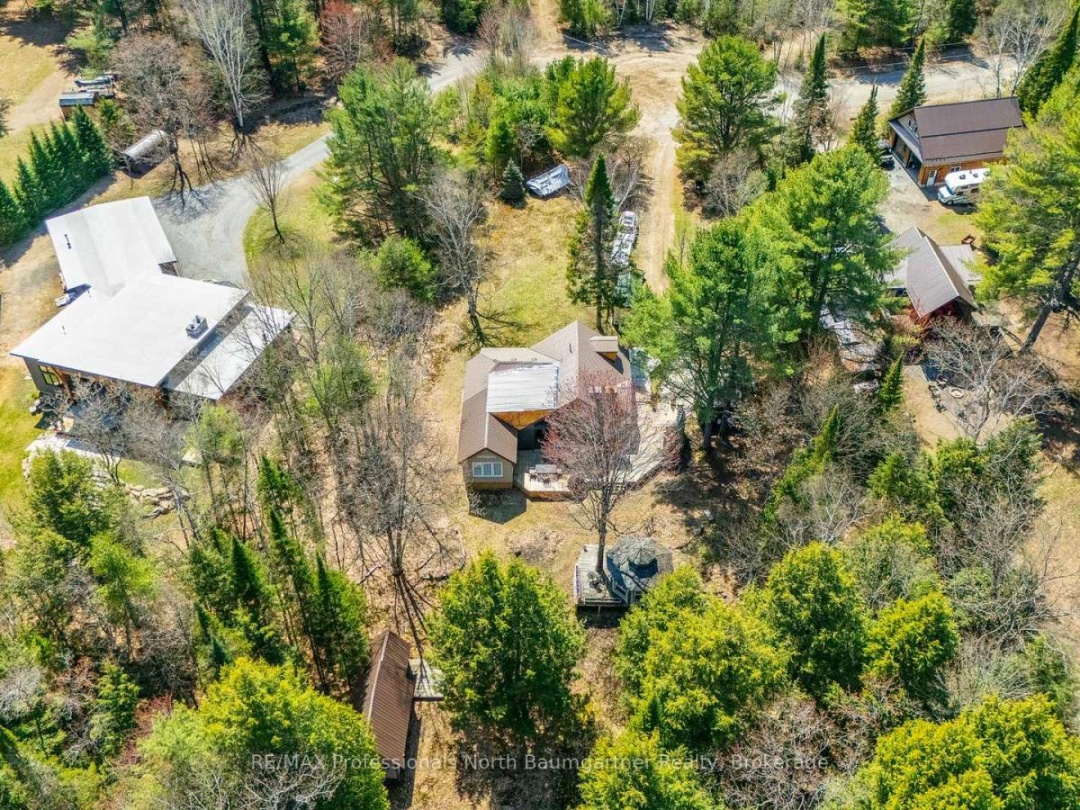 1065 CLOVERLEAF ROAD, Kennisis River
