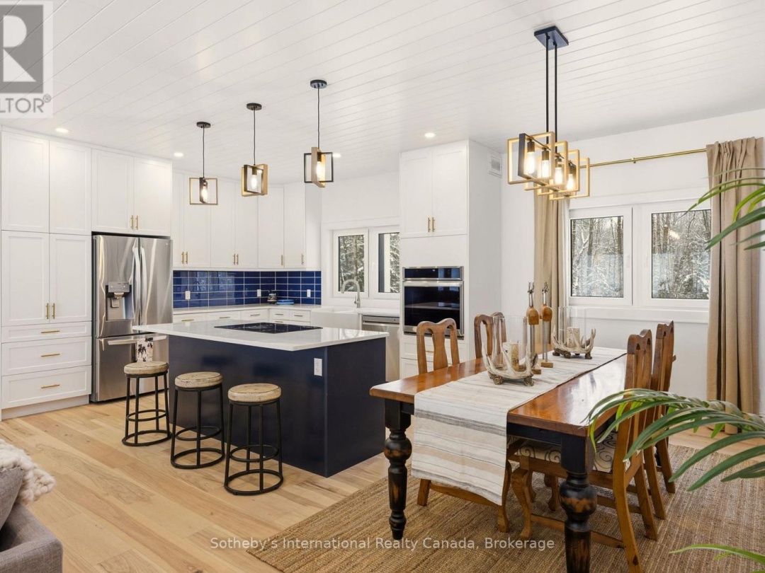 2435 RAVENSCLIFFE ROAD, Huntsville (Stisted)