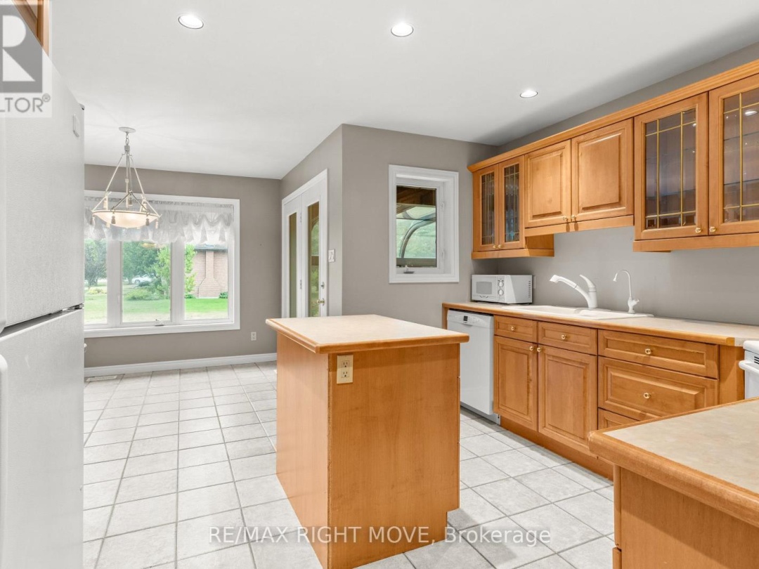 3 THICKETWOOD PLACE E, 