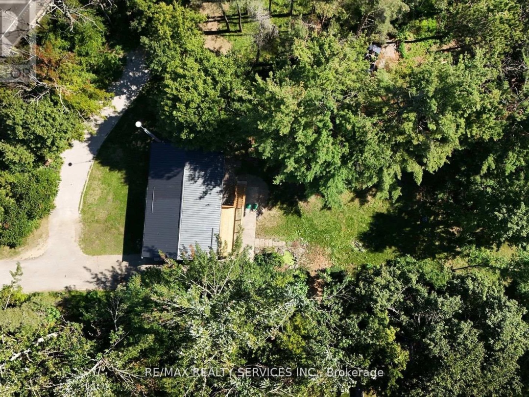 8570 HWY 12, 