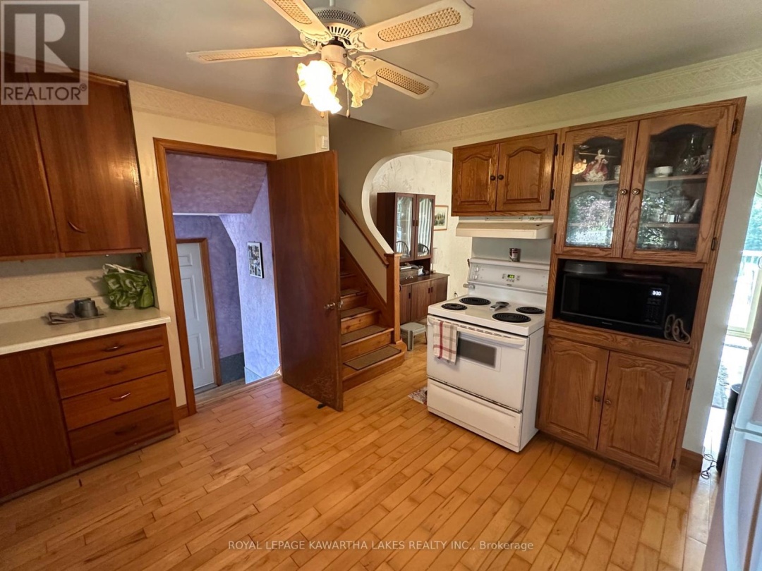 17290 SIMCOE STREET, 
