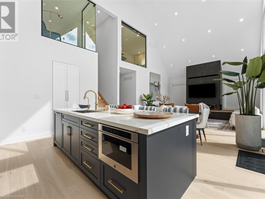 24410 THORAH PARK Boulevard, Lake Simcoe