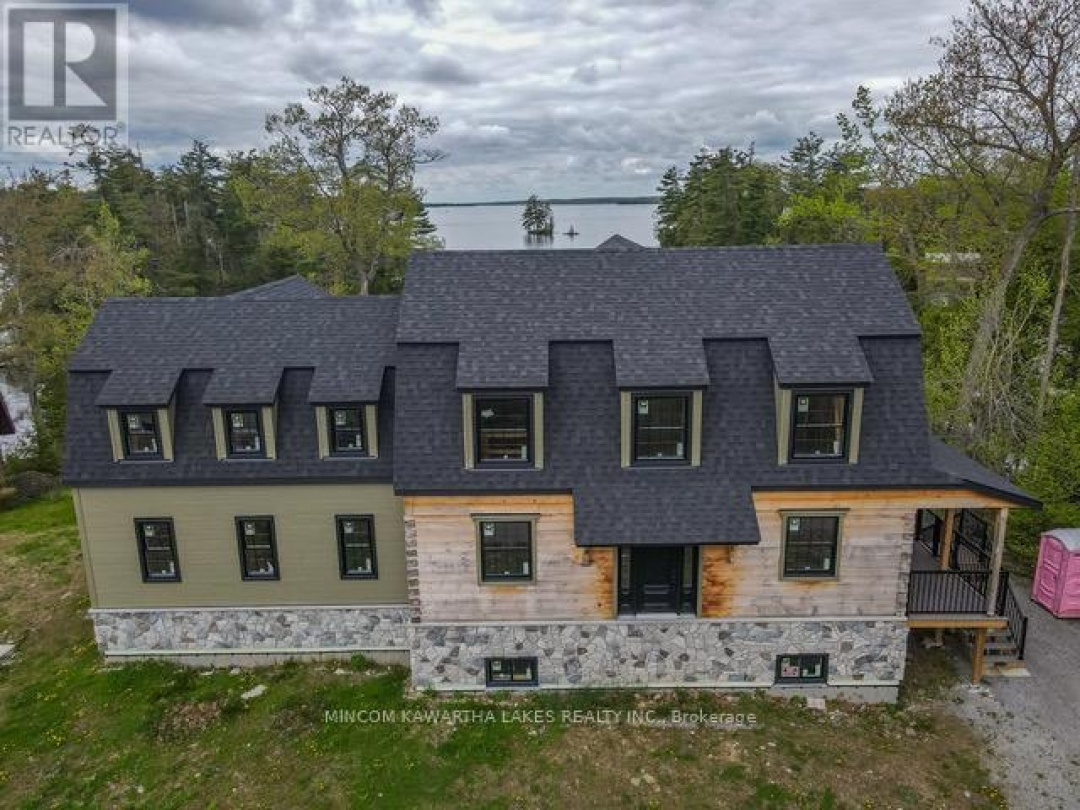 16 EVERGREEN WAY, Pigeon Lake