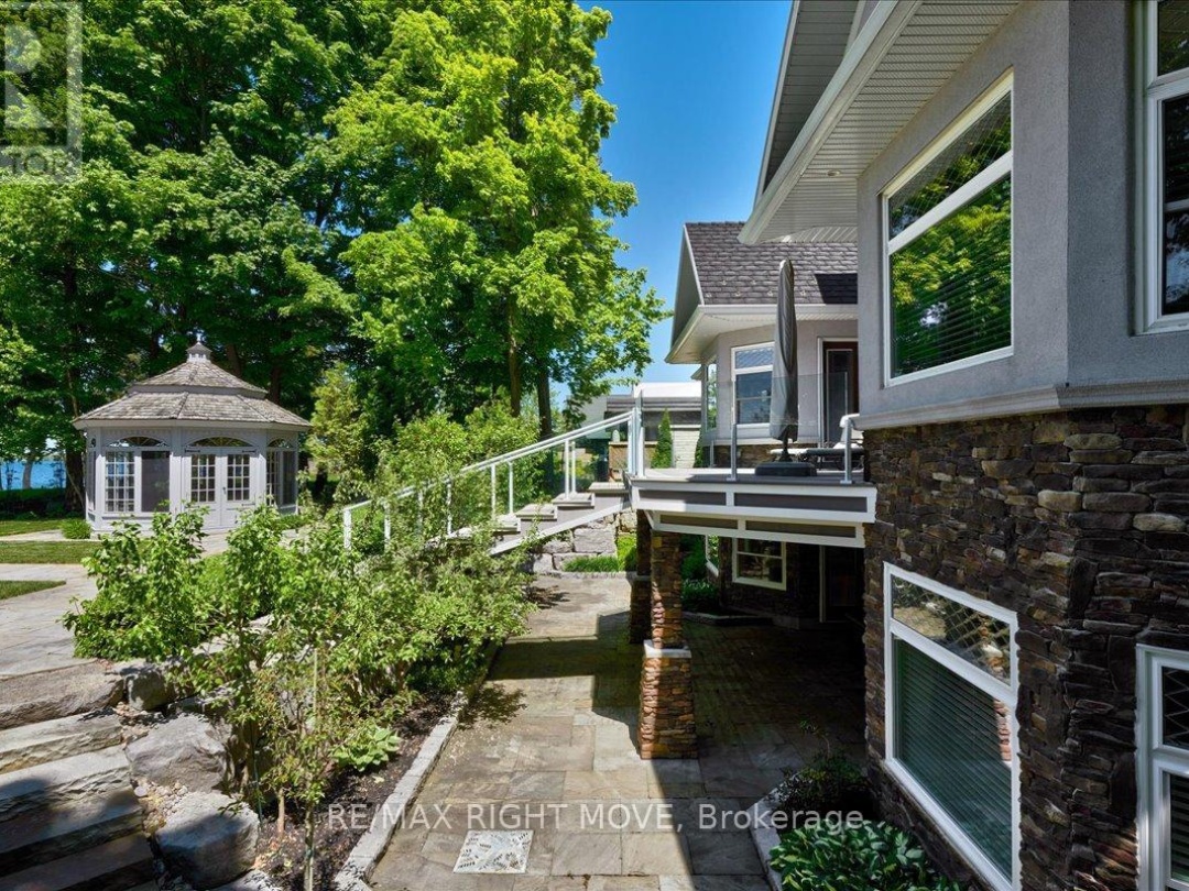 153 Creighton Street S, Lake Simcoe