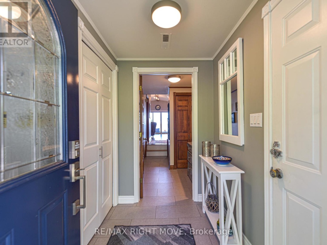 4350 PLUM POINT ROAD, Lake Simcoe