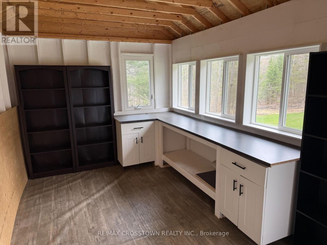 1161 UFFINGTON ROAD, Bracebridge (Draper)