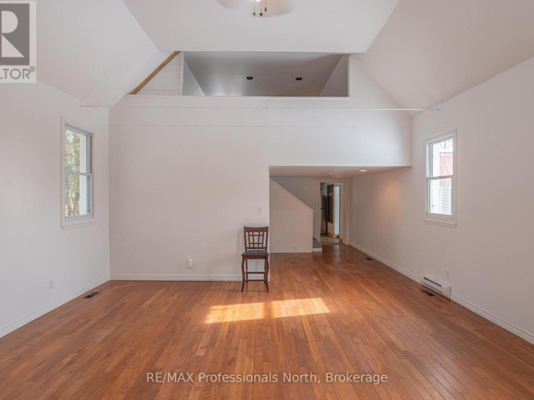 4 DICKSON STREET, Kawartha Lakes (Kinmount)