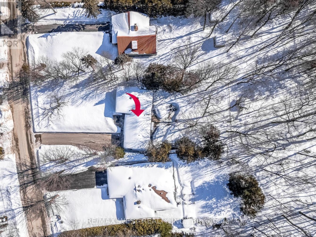 169 BAYVIEW AVENUE E, Tay