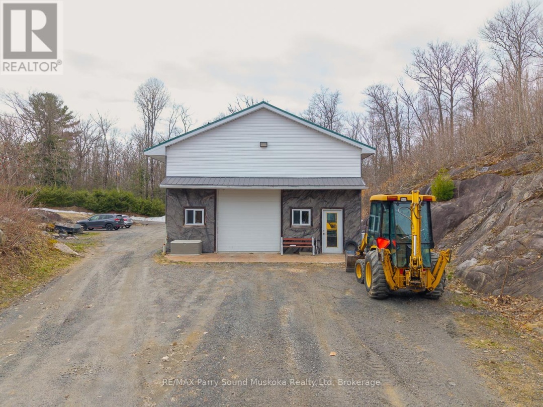 92 BLUE LAKE ROAD, Murdock Lake