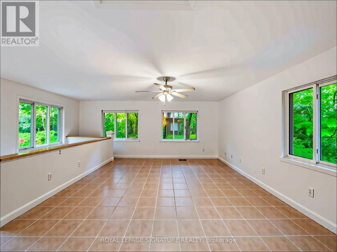 22 IROQUOIS RIDGE, 