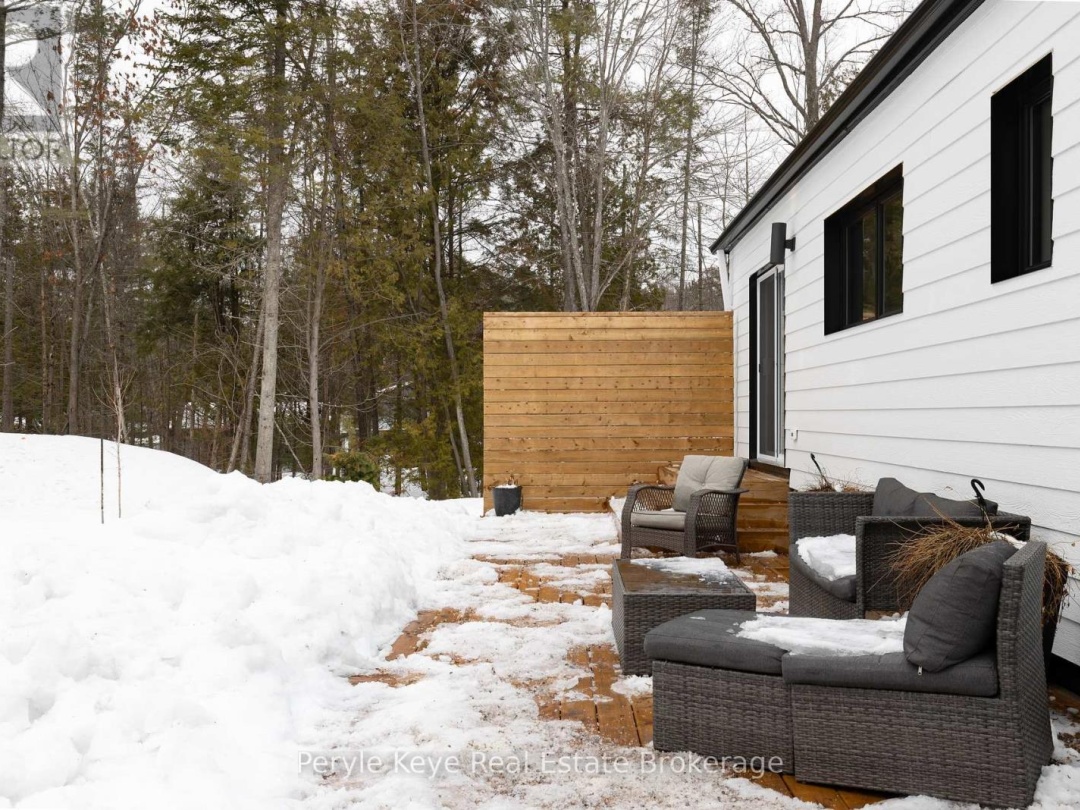 1290 CEDAR LANE, Bracebridge (Macaulay)