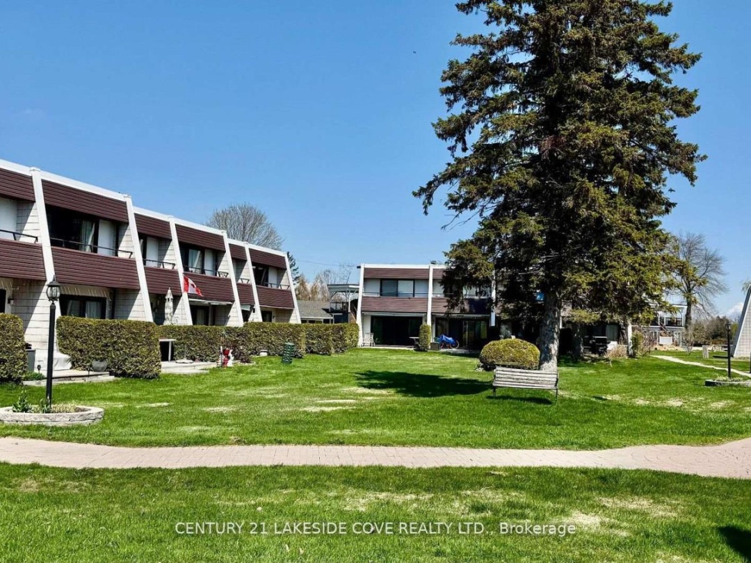 UNIT 27 - 1 PARADISE BOULEVARD S, Lake Simcoe