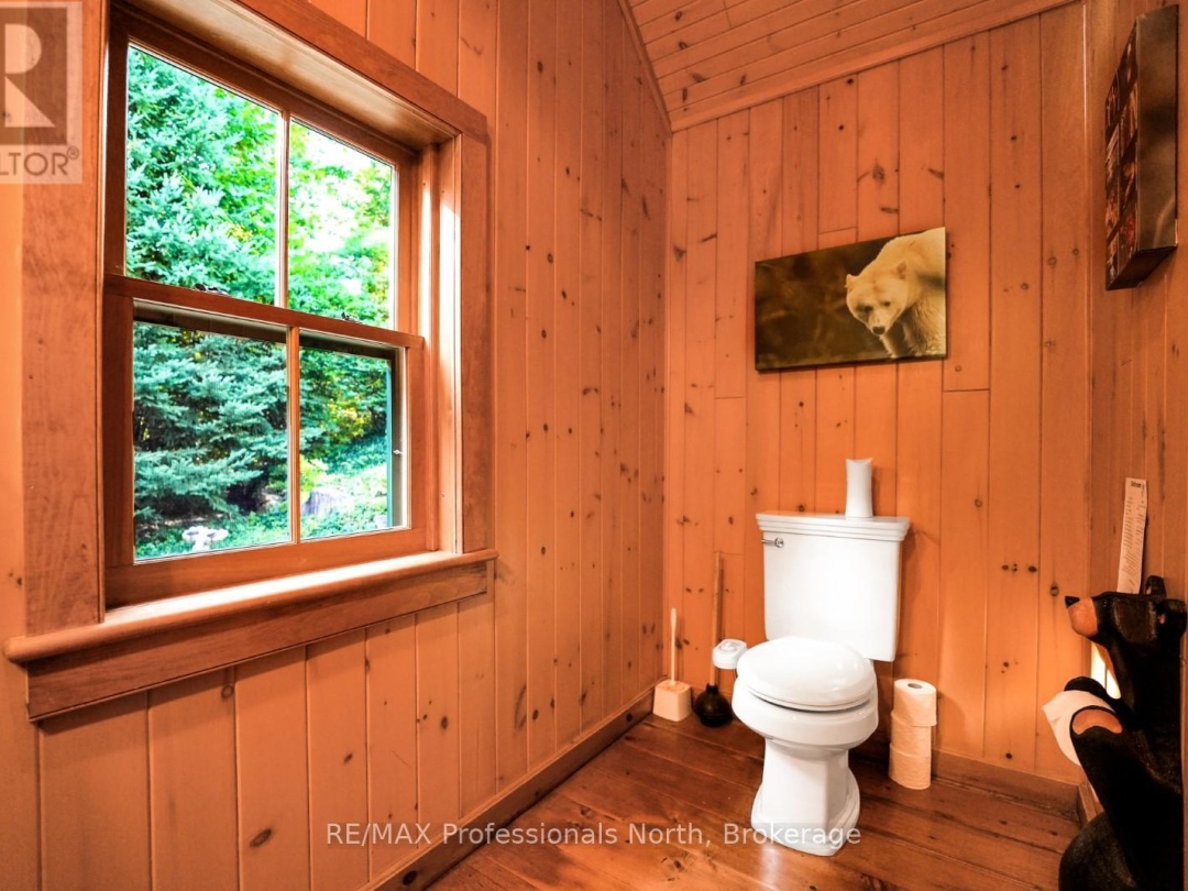 2682 WILKINSON ROAD, Kennisis Lake