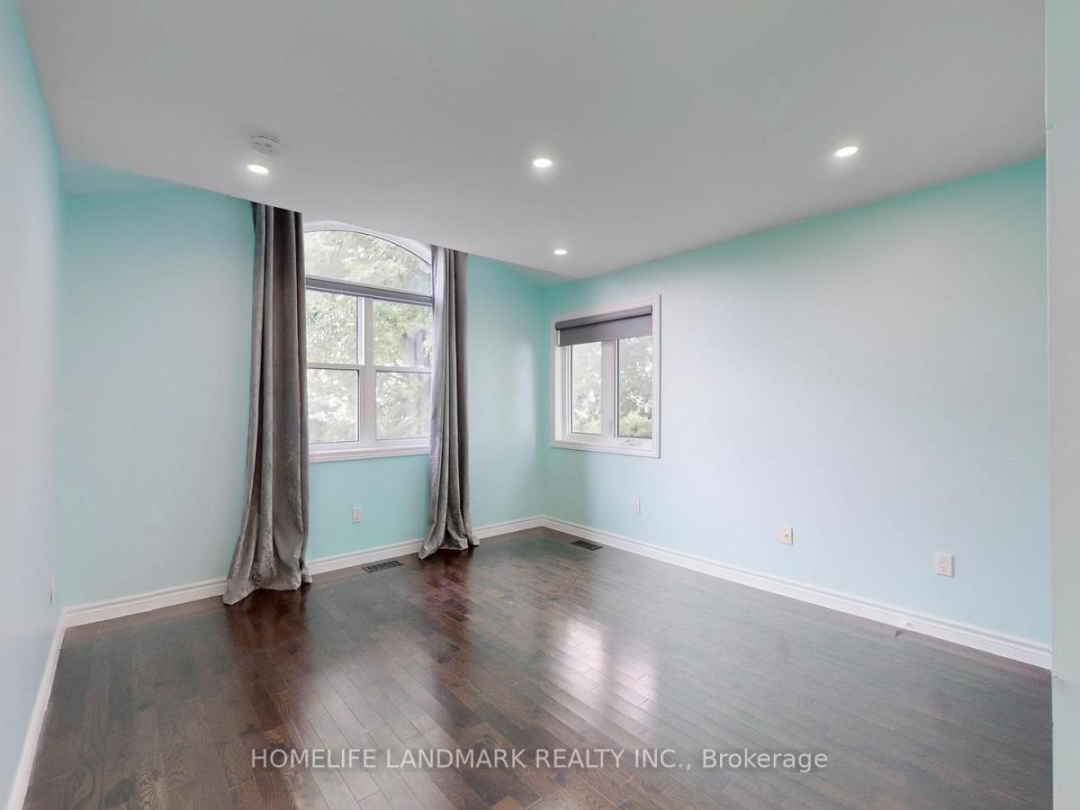 1662 LAKESHORE DRIVE, 
