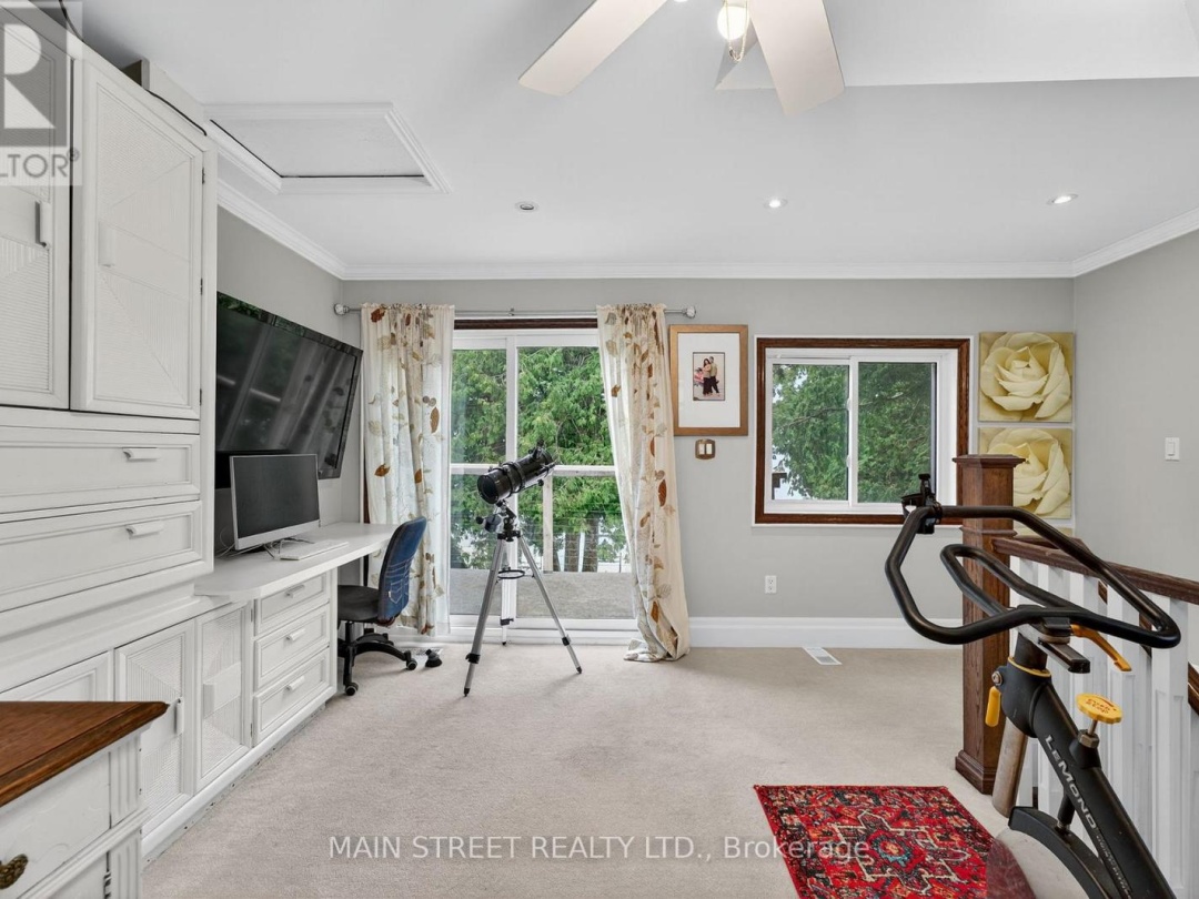 142 CEDAR BEACH ROAD, Lake Simcoe