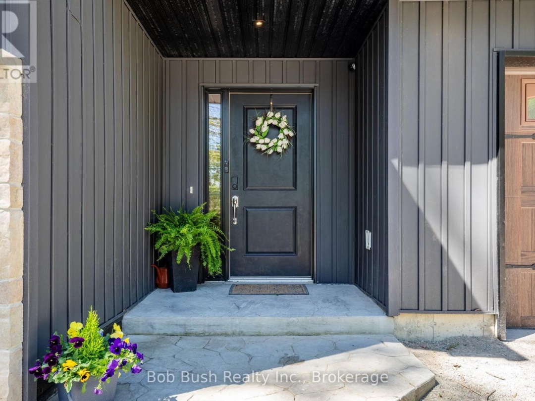 4 Davis Drive, Georgian Bay