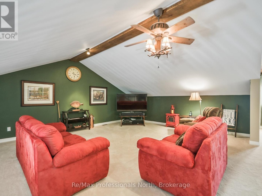 15 MUSKOKA BAY BOULEVARD, Gravenhurst (Muskoka (S))
