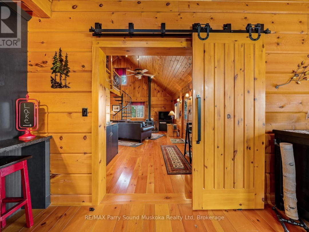 48 WENDY'S LANE, Manitouwabing Lake