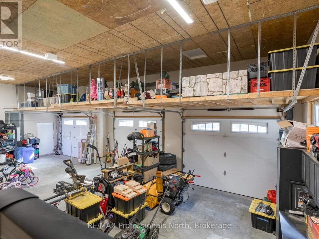 1034 XAVIER STREET, Gravenhurst (Morrison)