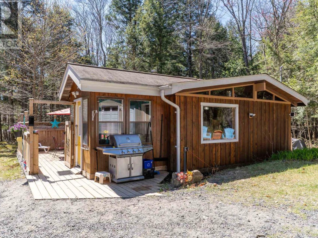 35 BRENNAN CIRCLE, Lake Vernon