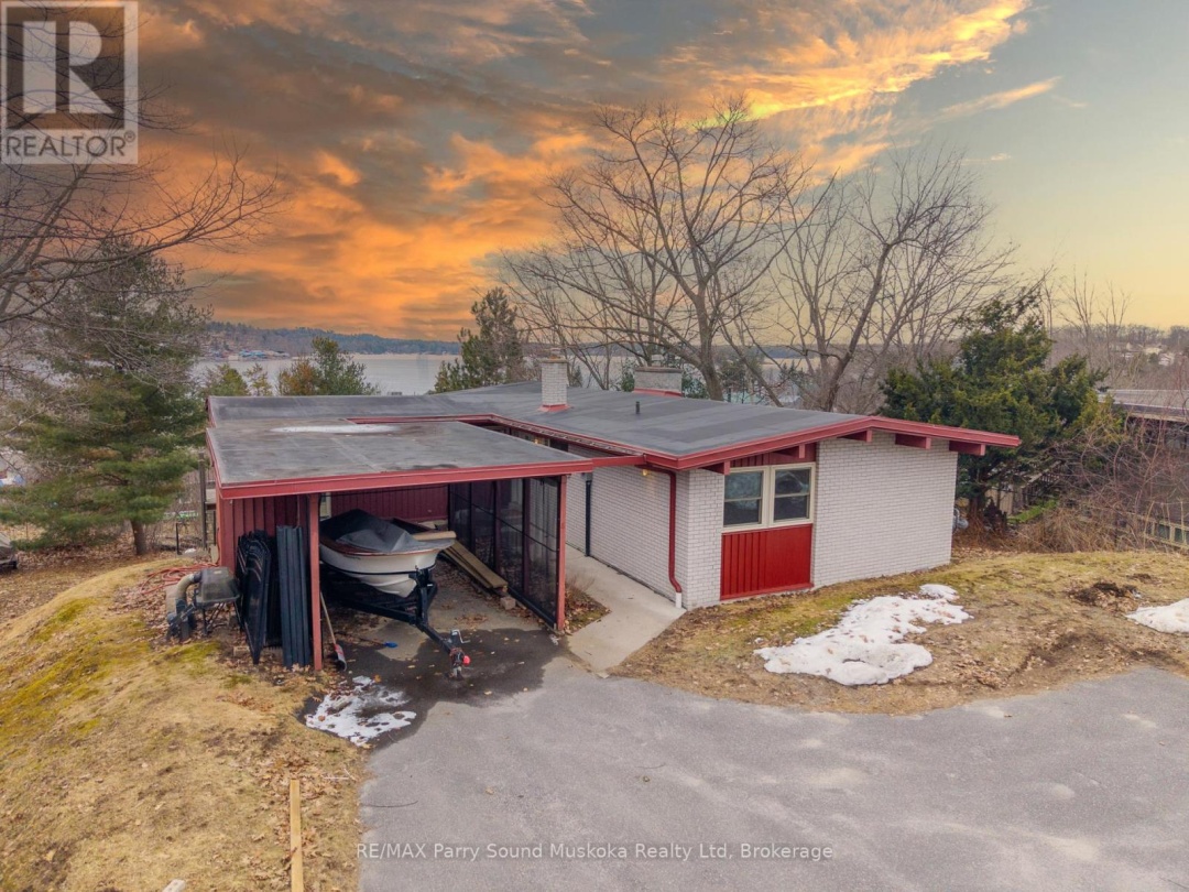 8 SUNSET AVENUE, Georgian Bay
