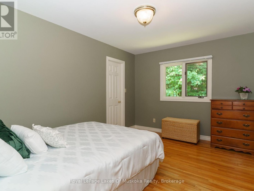 1020 AMELIA CRESCENT, Gravenhurst (Morrison)
