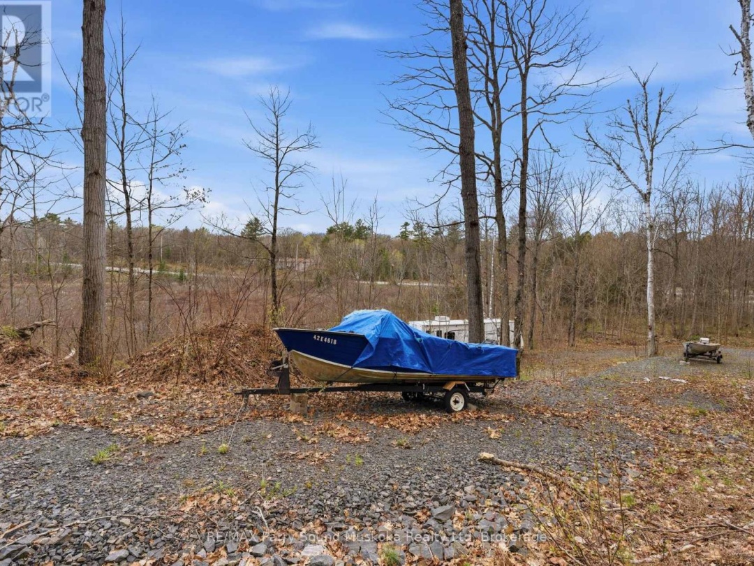 25 LAKE RIDGE ROAD, Bell Lake