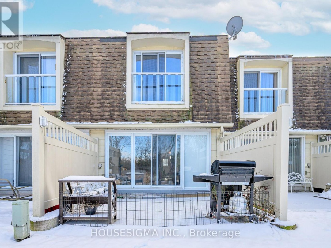 19 - 4 PARADISE BOULEVARD, 