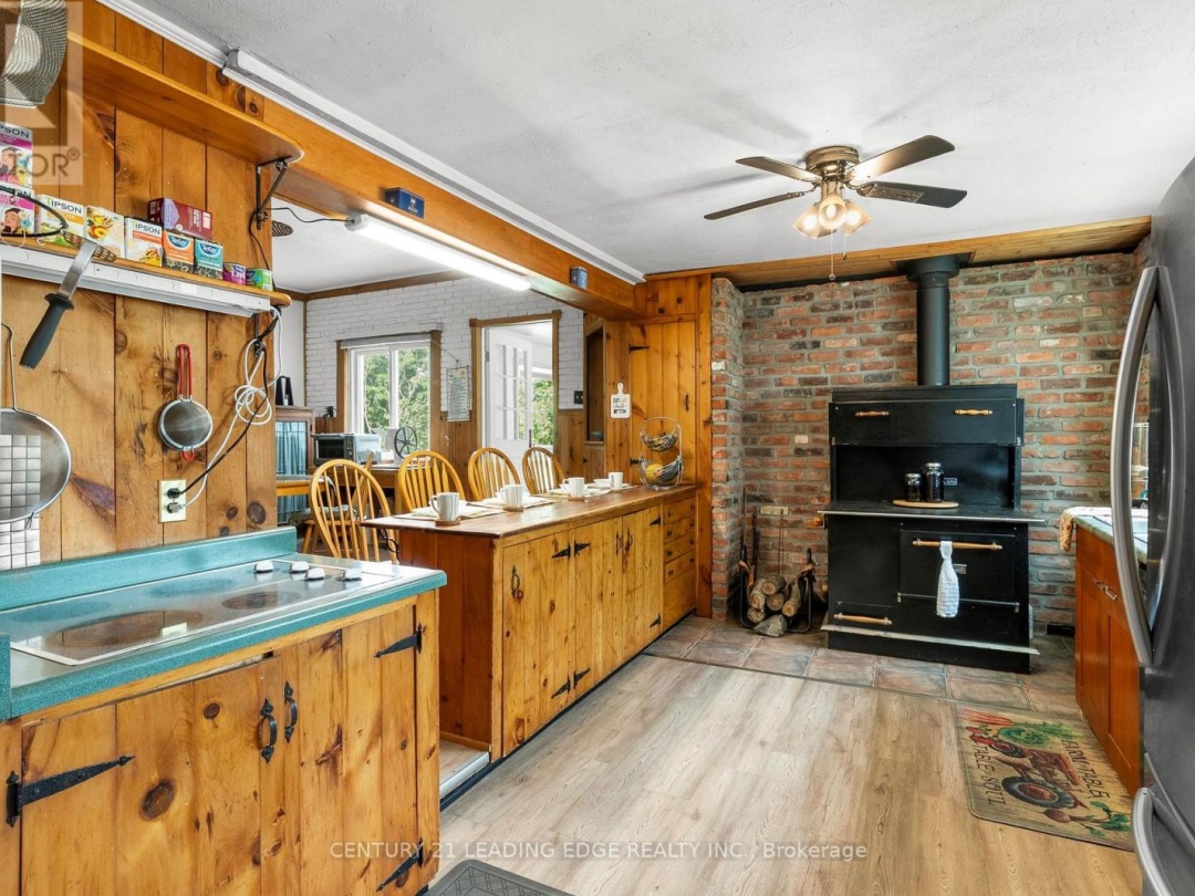 4077 MONCK ROAD, 