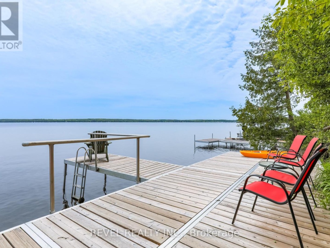 483 LONG BEACH ROAD, Sturgeon Lake