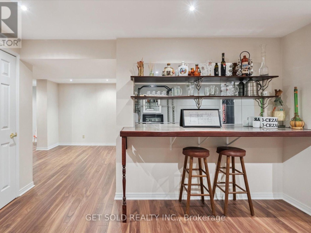 77 SIMCOE ROAD, Lake Simcoe