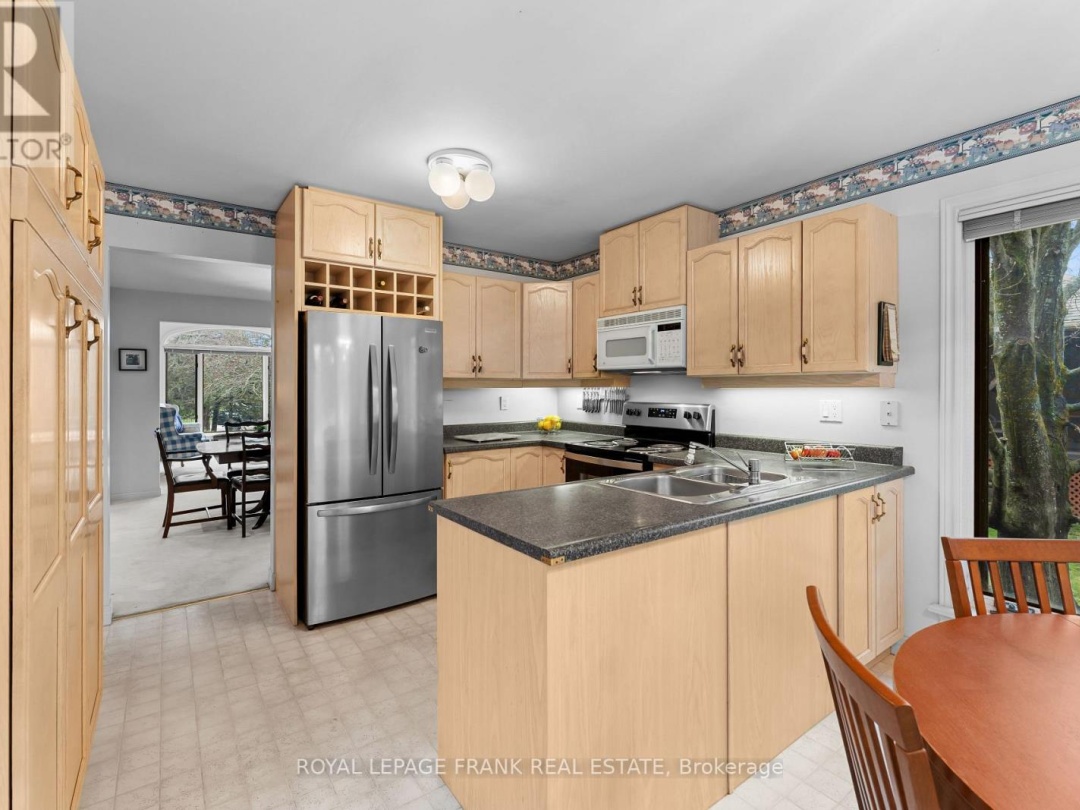 37 ISLAND BAY DRIVE, Kawartha Lakes (Bobcaygeon)