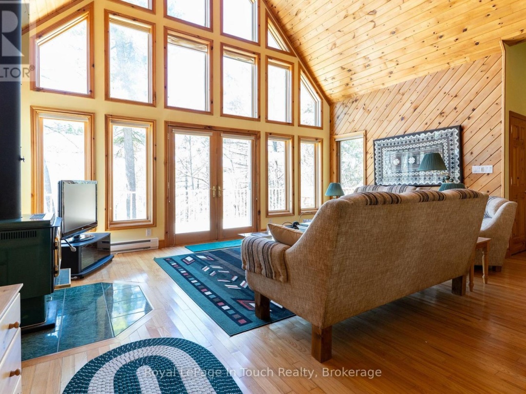 2 ISLAND 880, Georgian Bay