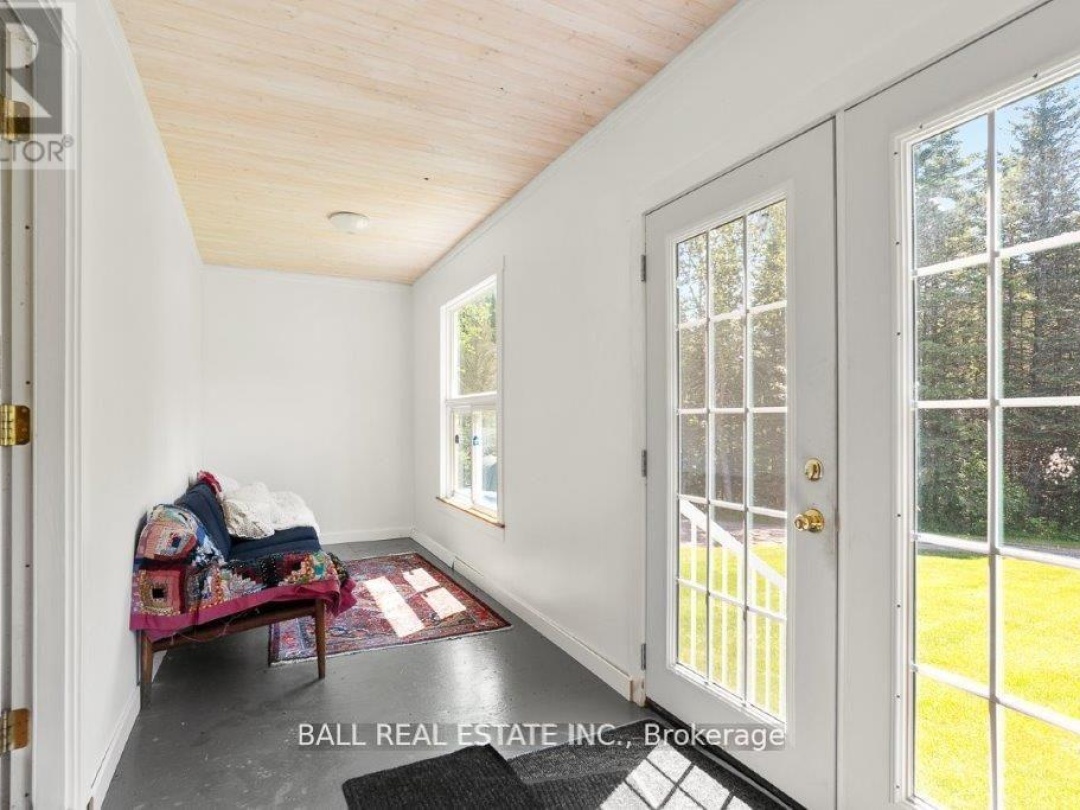 4263 LOOP ROAD, 