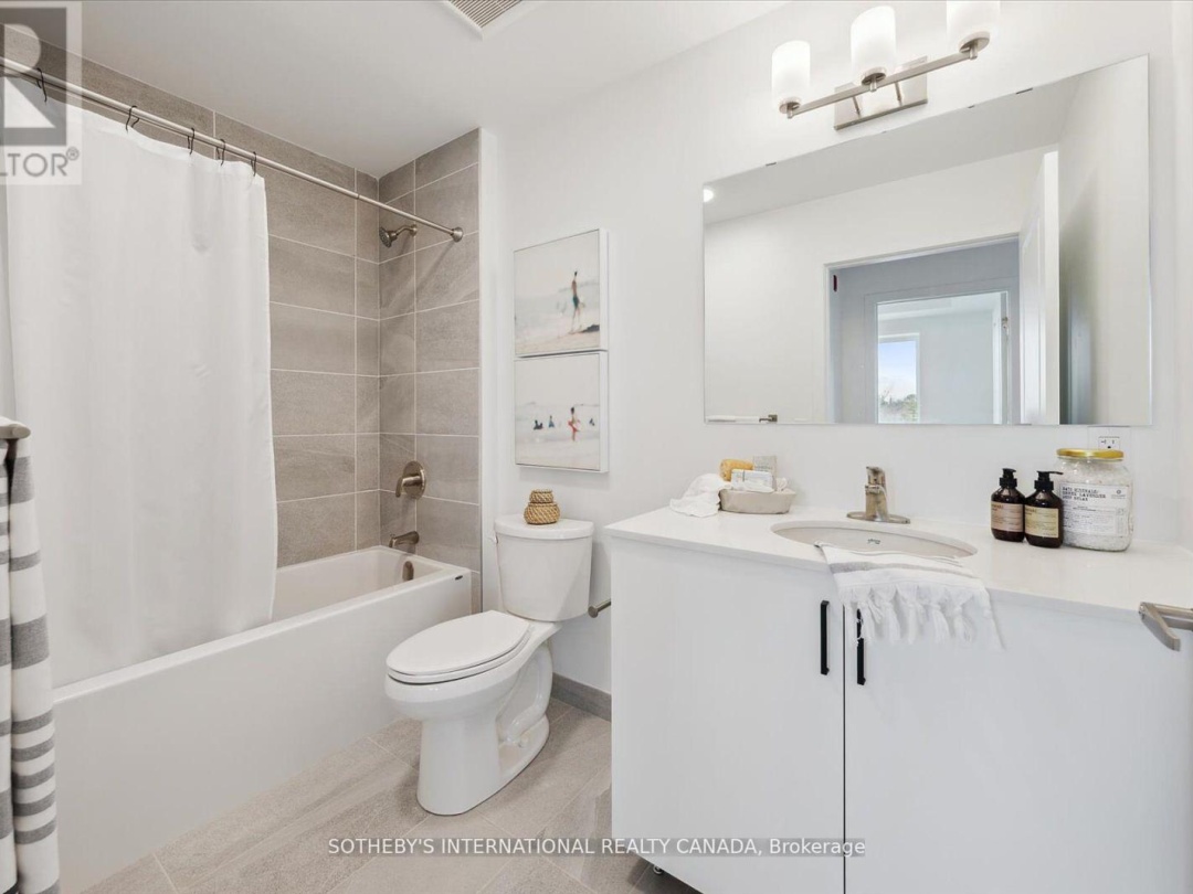 306 - 19B WEST STREET N, 