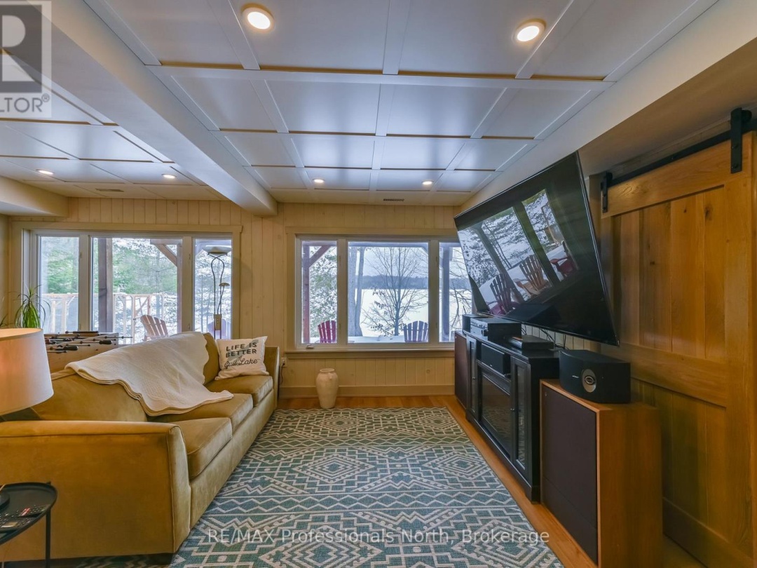 1015 BLUESTONE LANE, Gull Lake