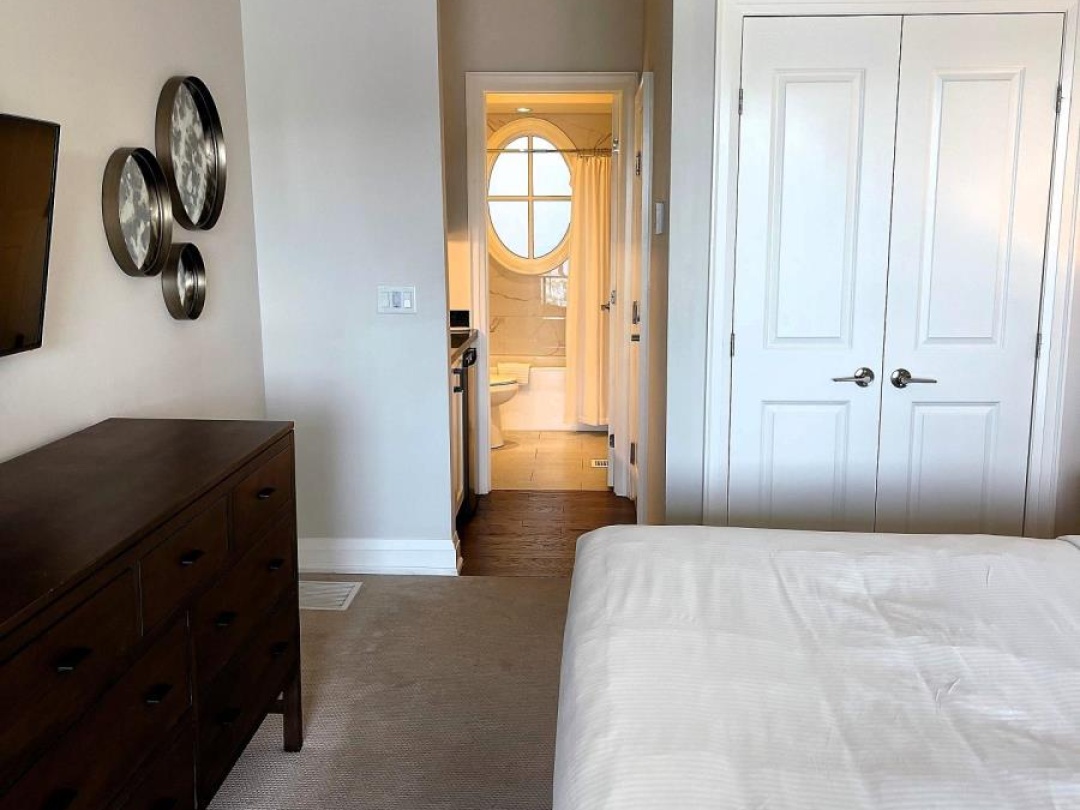 4 - 1869 MUSKOKA DISTRICT ROAD 118 WEST, 