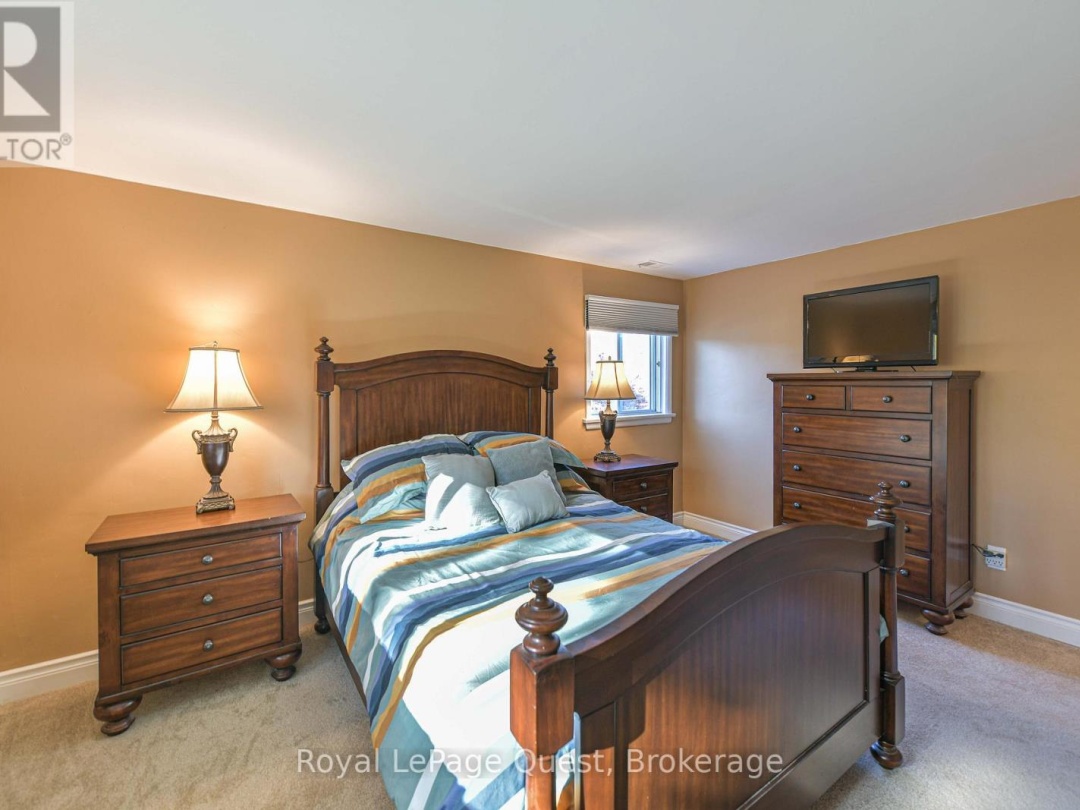 338 OLD MUSKOKA ROAD, 