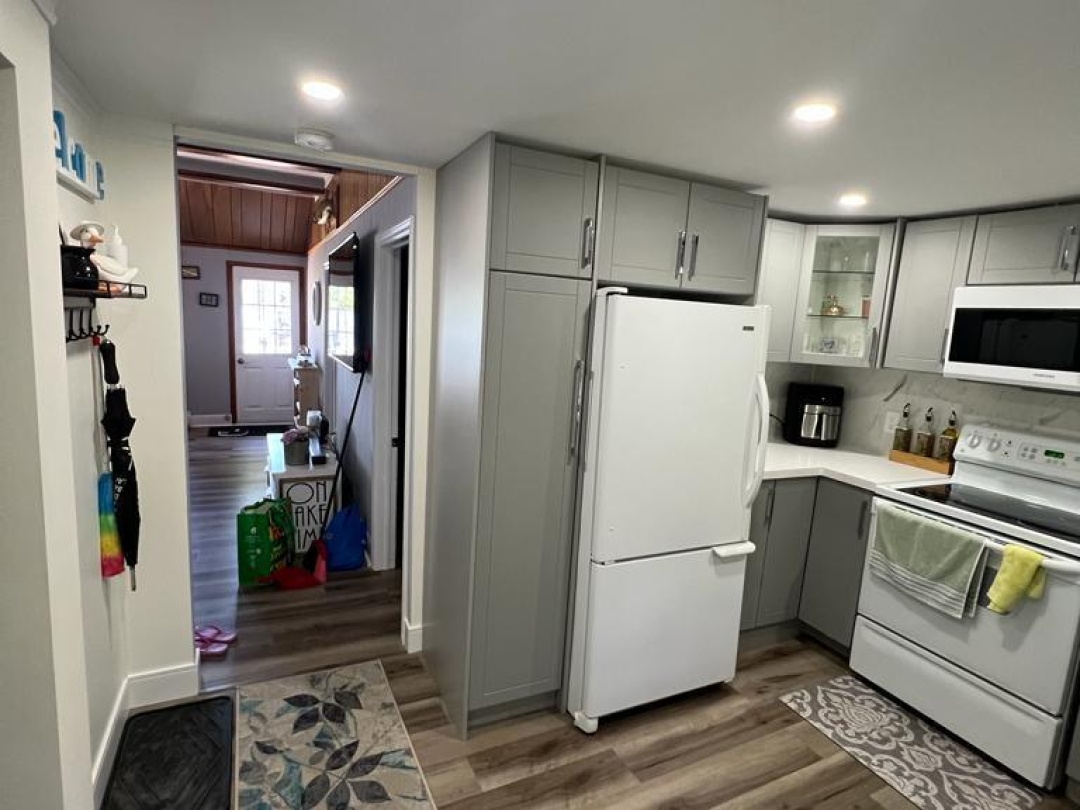 55 PARADISE ROAD, Trent-Severn Waterway
