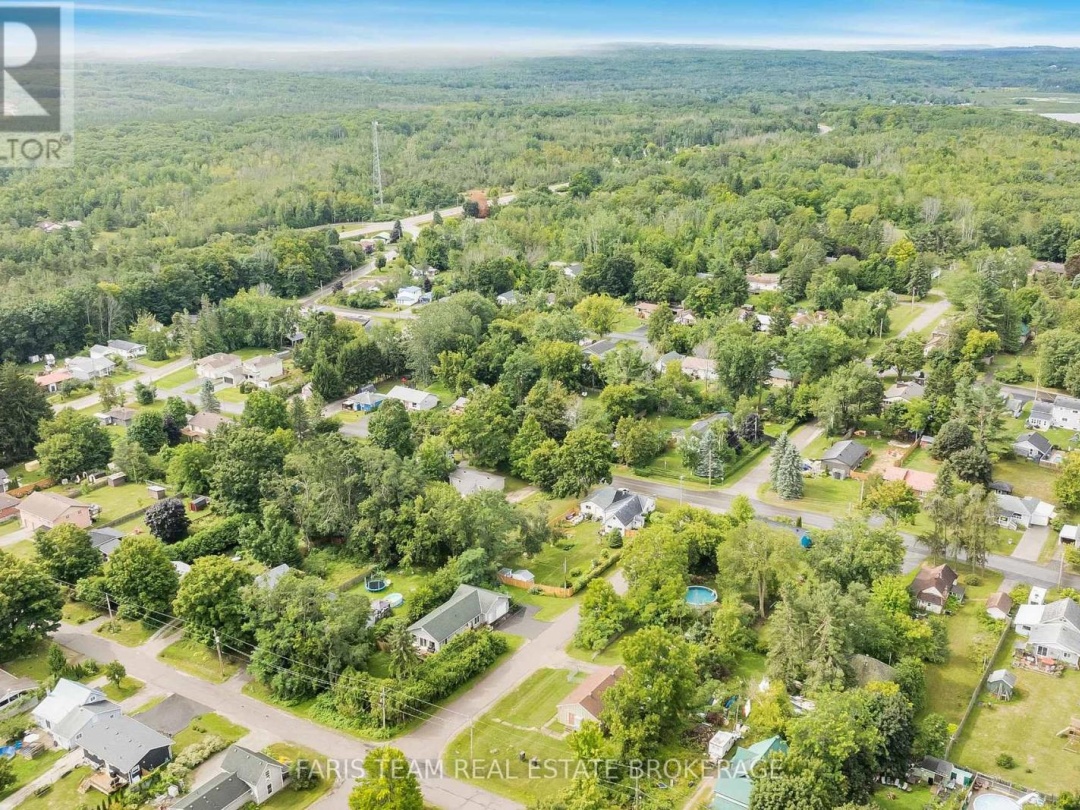 305 OUIDA STREET, Tay (Waubaushene)