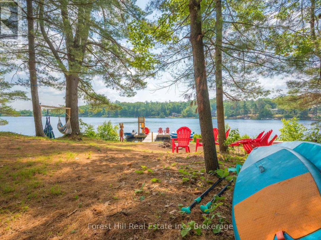 1099 BRACKEN TRAIL, Little Gull Lake