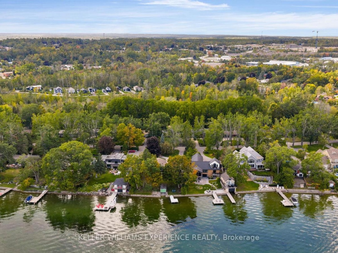 18 MAPLE DRIVE, 