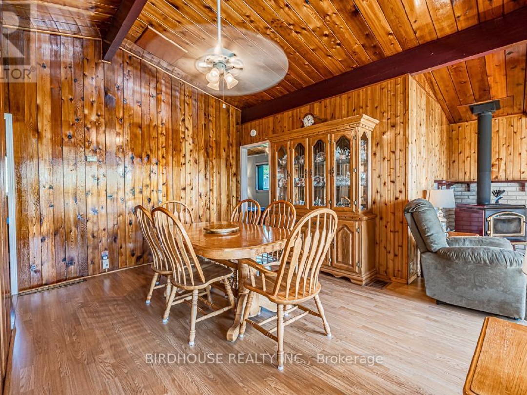 132 FENELON DRIVE, Sturgeon Lake