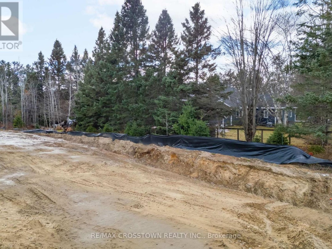 22 MCCONNELL CRESCENT, Bracebridge (Macaulay)