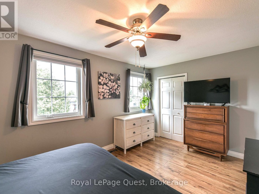 46 COURTNEY CRESCENT, 