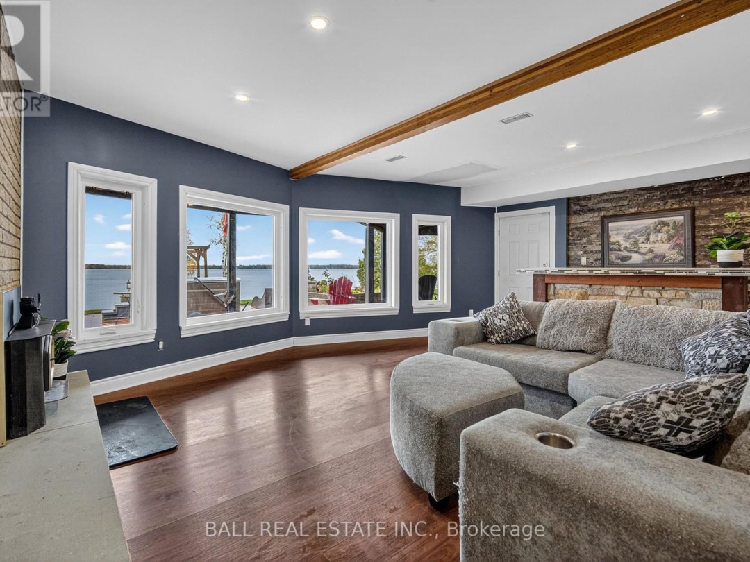 151 PELLER COURT, Pigeon Lake