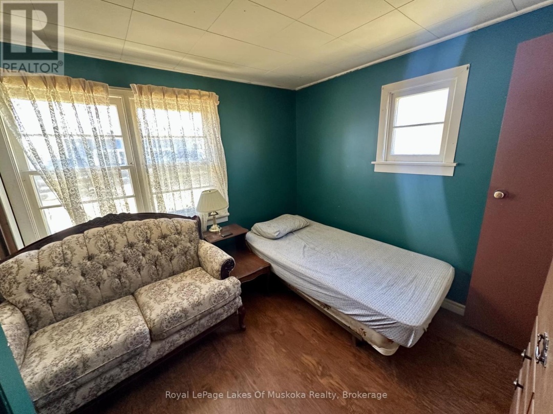 1080 ST. PETER'S ROAD, Algonquin Highlands (Stanhope)