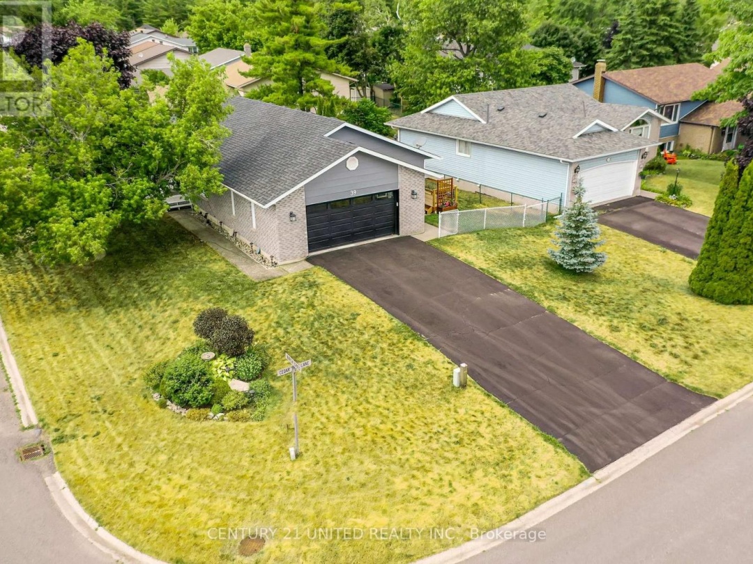 39 CEDARTREE LANE, 